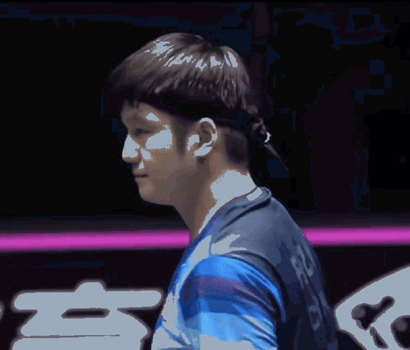 樊振东为什么戴发带,樊振东戴发带照片